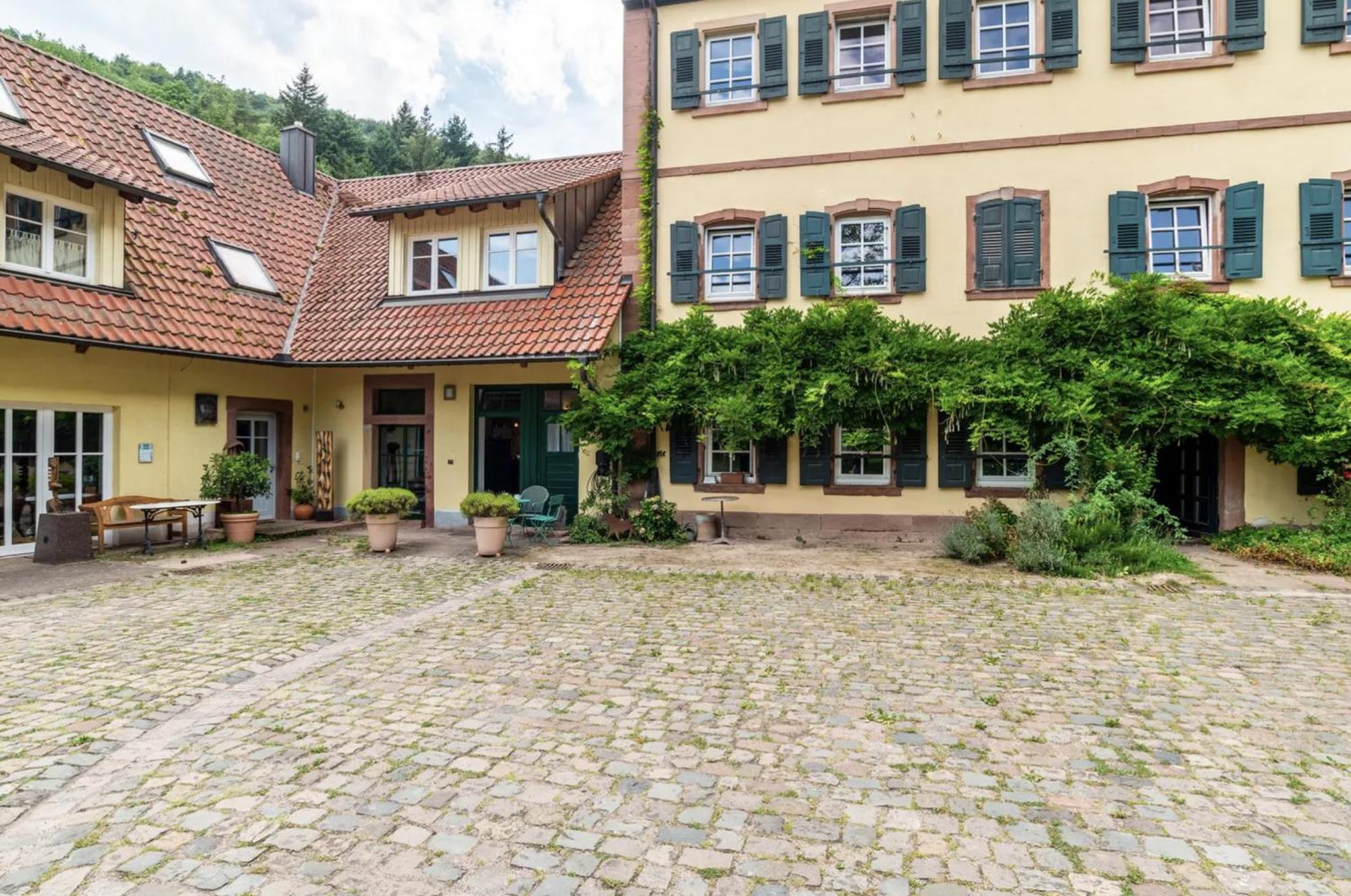 Klingenmünster Coworking Coliving Am Kaiserbach מראה חיצוני תמונה